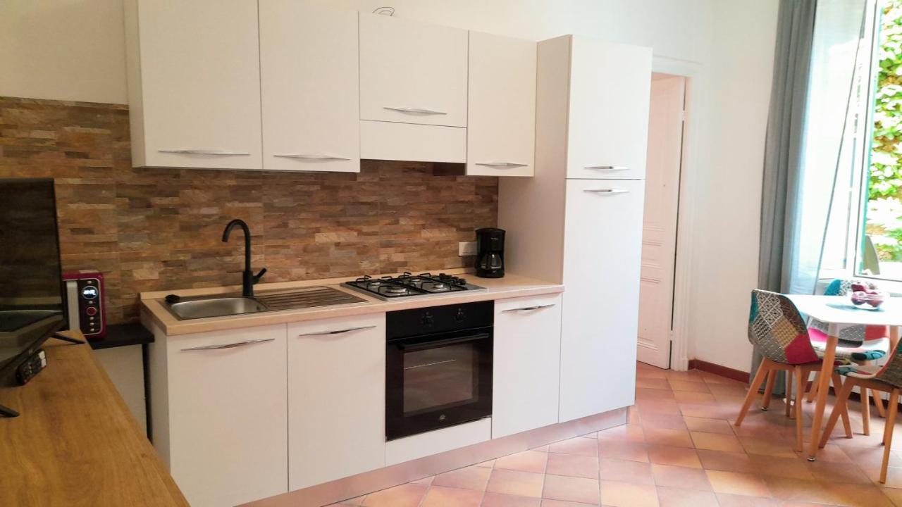 La Casa Di Christina Apartment Imperia Exterior photo